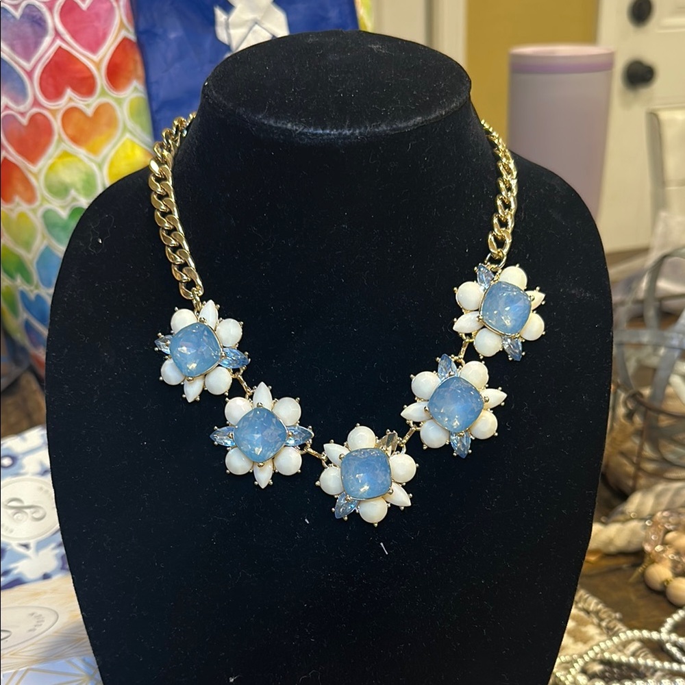 Elegant Blue and White Floral Necklace